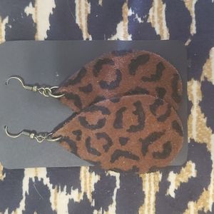 THANDMADE EARRINGS HANDCRAFTED LEATHER CHEETAH TEARDROPS BROWN AND BLACK